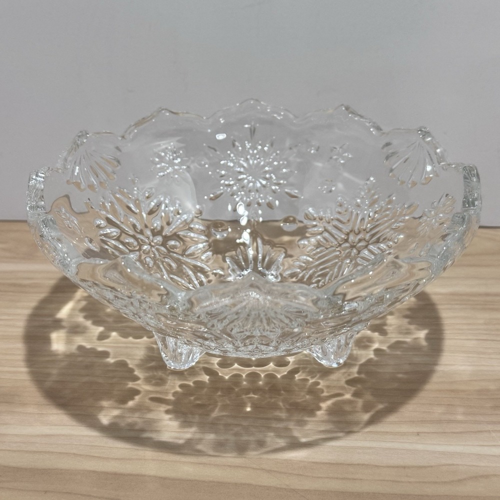 VTG Mikasa Crystal Snowflake 3 Footed Candy Bowl Dish Scalloped Rim Christmas